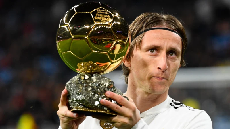 Luka Modric - Top 10 tiền vệ hay nhất thế giới